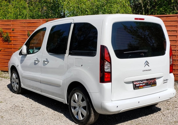 Citroen Berlingo cena 30900 przebieg: 178740, rok produkcji 2014 z Płock małe 466